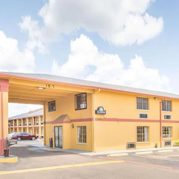 Days Inn & Suites by Wyndham Marshall, hotel a Tatum