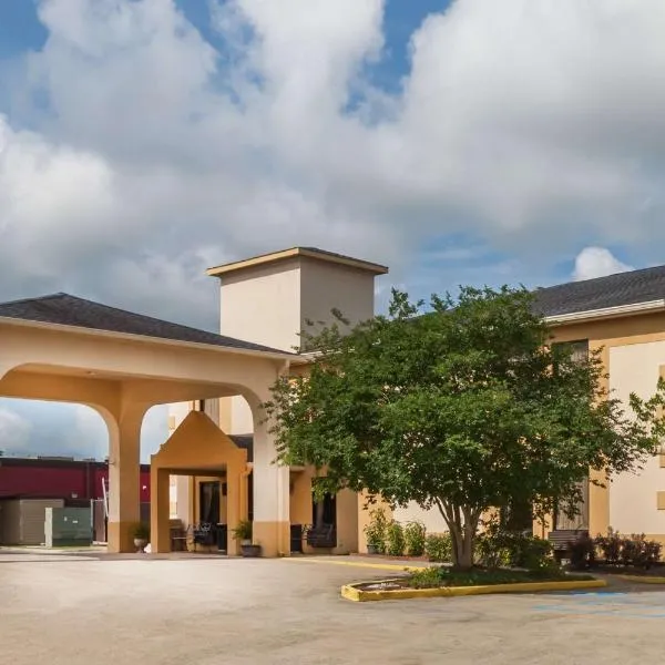 Days Inn & Suites by Wyndham New Iberia, hotel in New Iberia