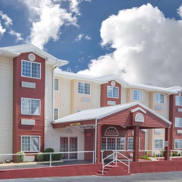Quality Inn, hotel v destinaci Sallisaw