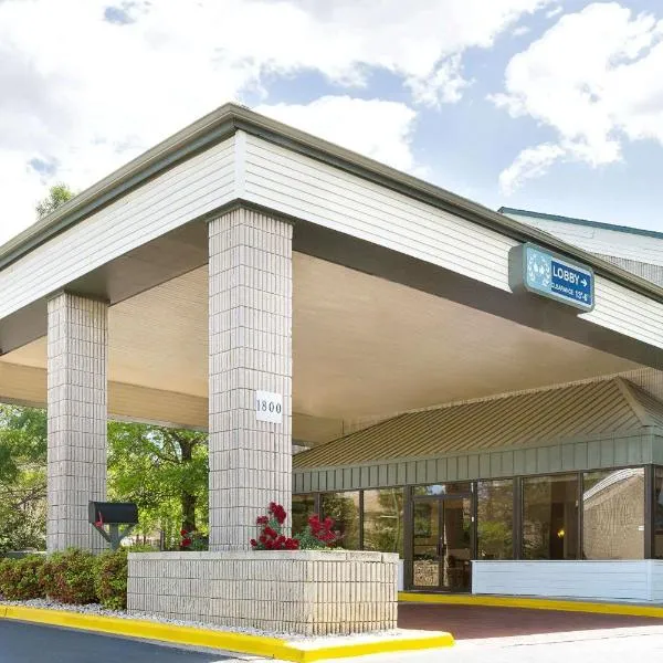 Days Inn by Wyndham Hoover Birmingham、フーバーのホテル