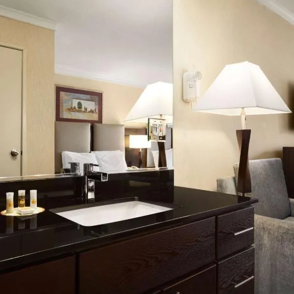 Days Inn by Wyndham Concord, hotel v destinaci Concord