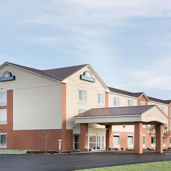 Days Inn by Wyndham Watertown Fort Drum, hotel v destinaci Evans Mills