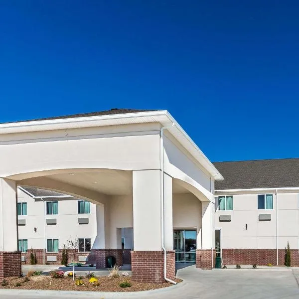 Days Inn & Suites by Wyndham El Dorado, hotel in Augusta