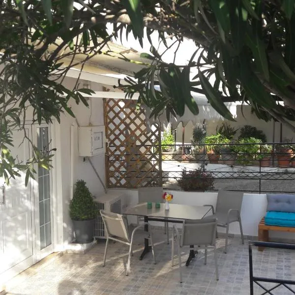 FiloSofias Home - The Best Luxury Guest House for Friends and Family in Rethymno-Crete, hotel u gradu Angeliana