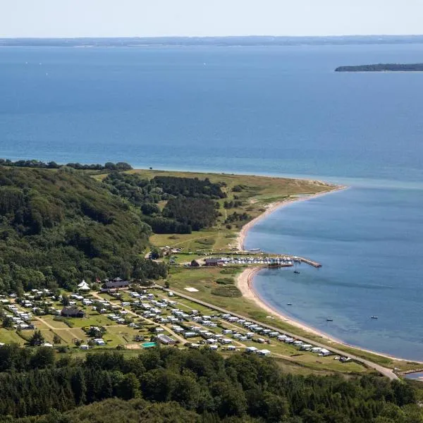 Rosenvold Strand Camping, hotel i Stouby