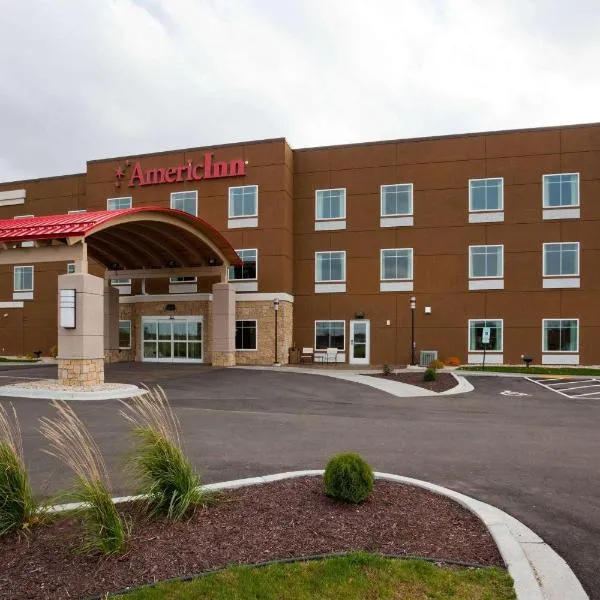 AmericInn by Wyndham Waupun, hotell i Lomira