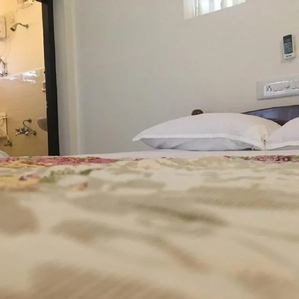 Padamadan homestay, hotel v destinaci Kóčin