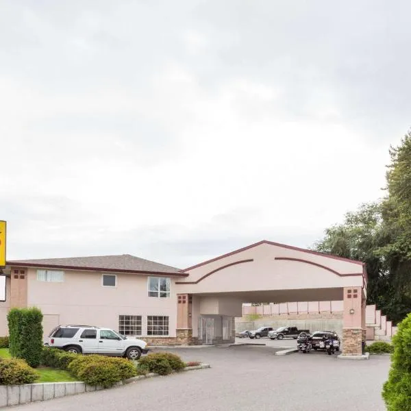Super 8 by Wyndham Lake Country/Winfield Area, hotel in Fintry