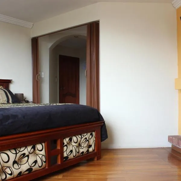 Cumbayá에 위치한 호텔 Altura Rooms & Suites