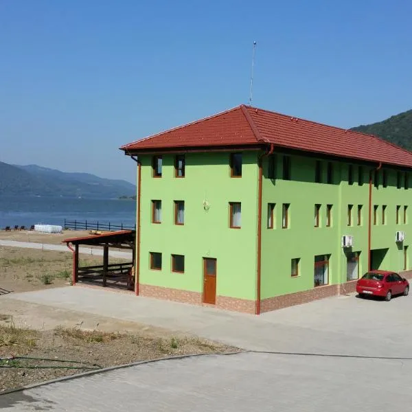 Pensiunea Lorena, hotel in Berzasca