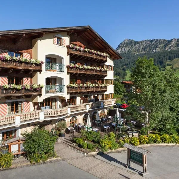Das Traditionshotel Schwarzer Adler, hotel v destinácii Tannheim