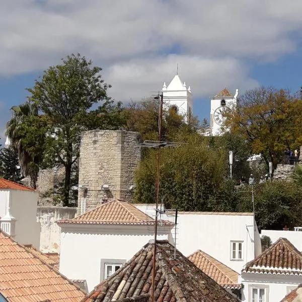 Tavira Downtown Calm House, hotell i Tavira