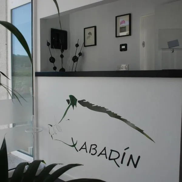 Albergue Xabarín, hotel v destinaci Abadín