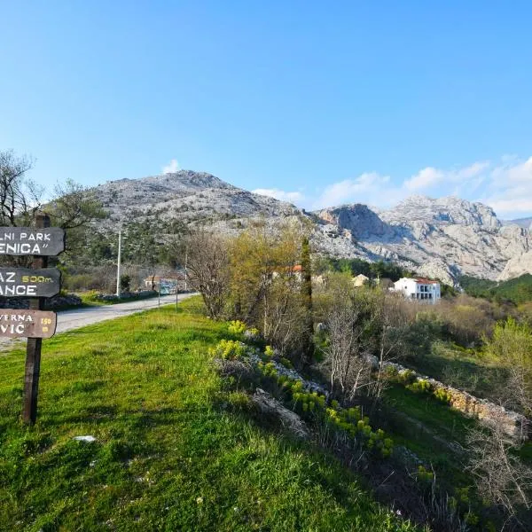 Apartments Paklenica, hotel v destinaci Starigrad-Paklenica