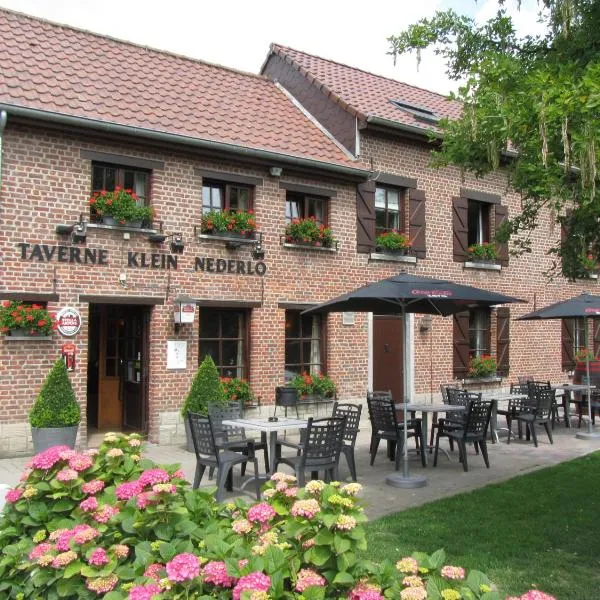Hotel Klein Nederlo, hotel v destinaci Vlezenbeek