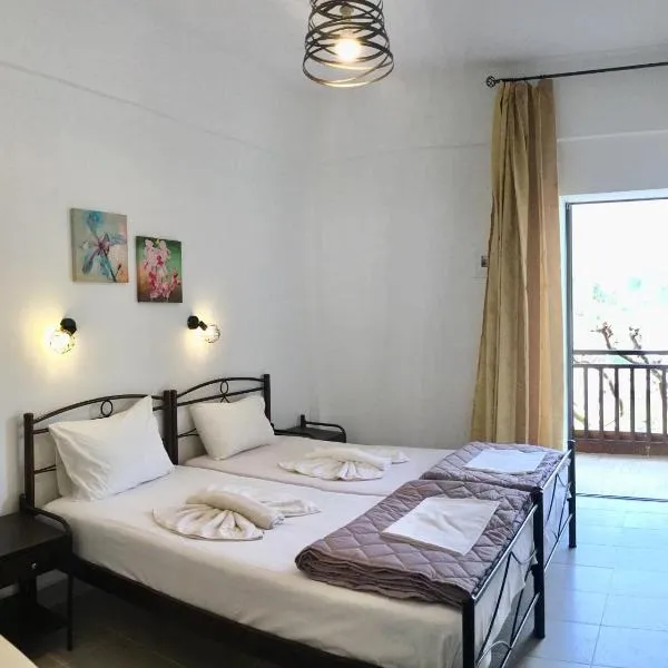 Platanos Rooms, ξενοδοχείο σε Sinoikismós Kámbos