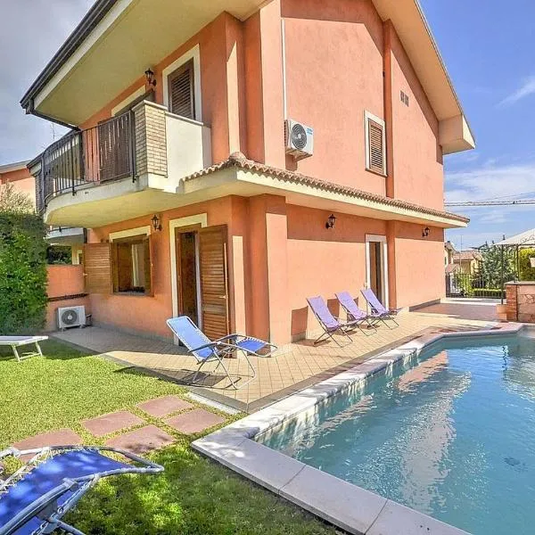 Etna Villa il Pino, hotel v destinaci Trecastagni