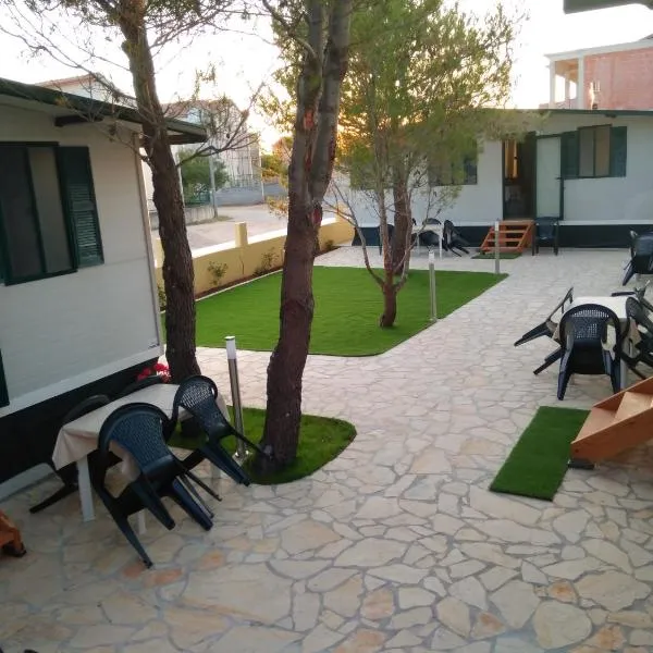 Mobile homes Bonaca, hotel v destinaci Srima