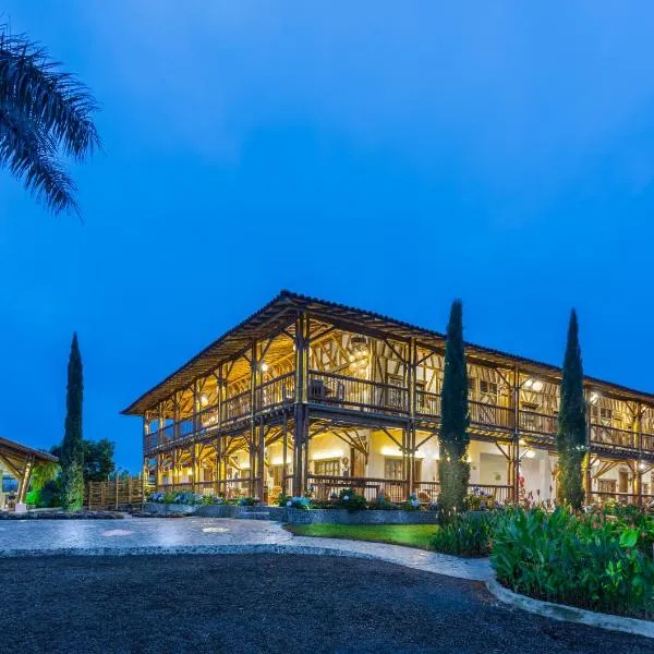 Hotel Casa San Carlos Lodge Pereira, khách sạn ở Pereira