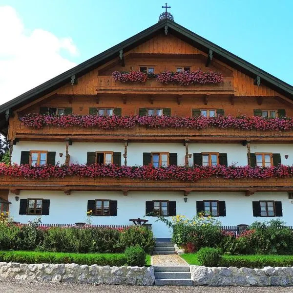 Landgasthof Fischbach, hotel v destinaci Wackersberg