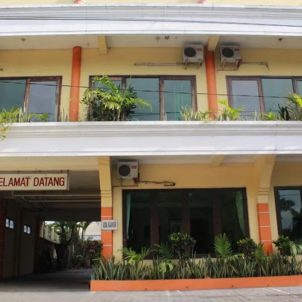 Hotel Ronggolawe, hotel en Cepu