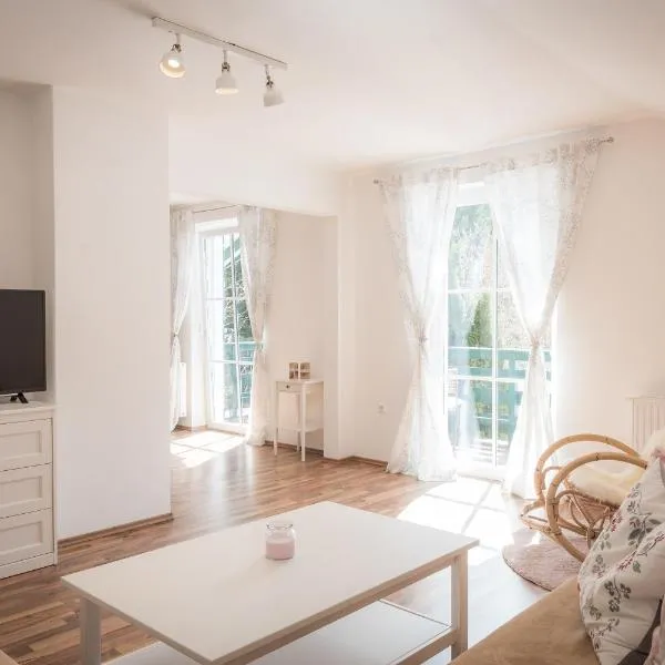 Ferienwohnung Weitental, hotel v destinaci Lackenhof
