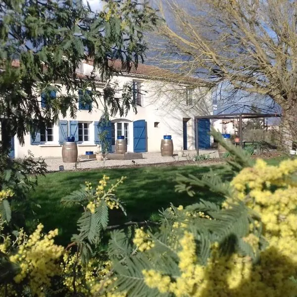 La Closerie du Chêne Bleu, מלון בSaint-Aubin-de-Blaye