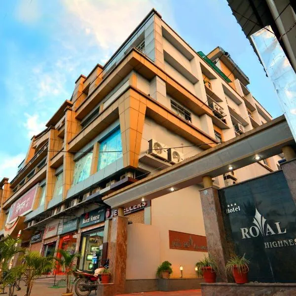 Hotel Royal Highness, hotel em Tinsukia