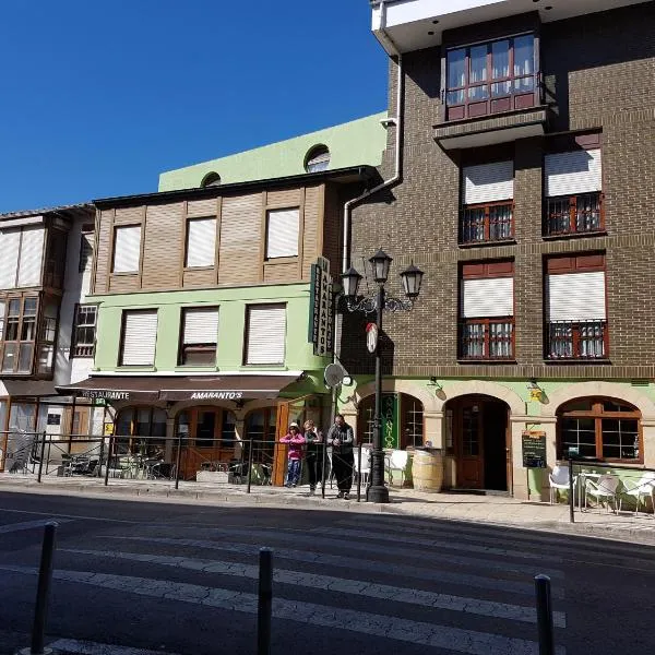 Pension Amarantos, hotel v destinaci Suances