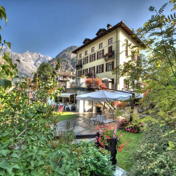 Villa Novecento Romantic Hotel - Estella Hotel Collection, hotel in Courmayeur