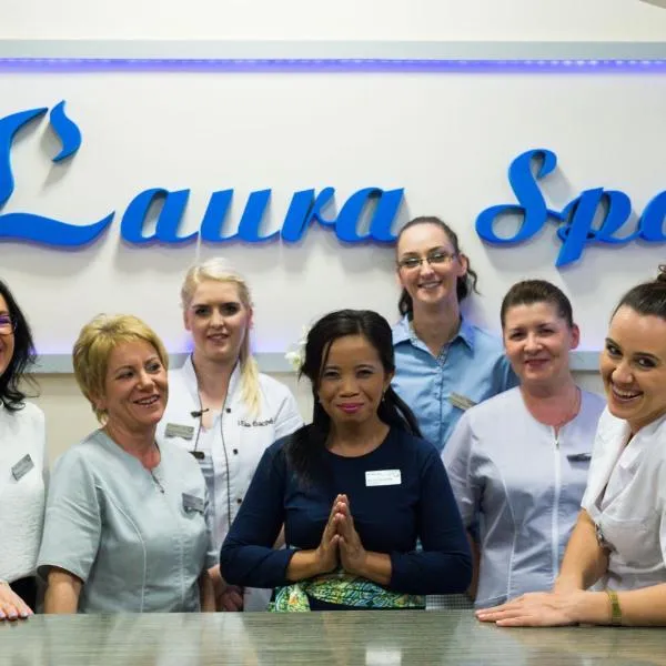 Laura Spa، فندق في Gronów