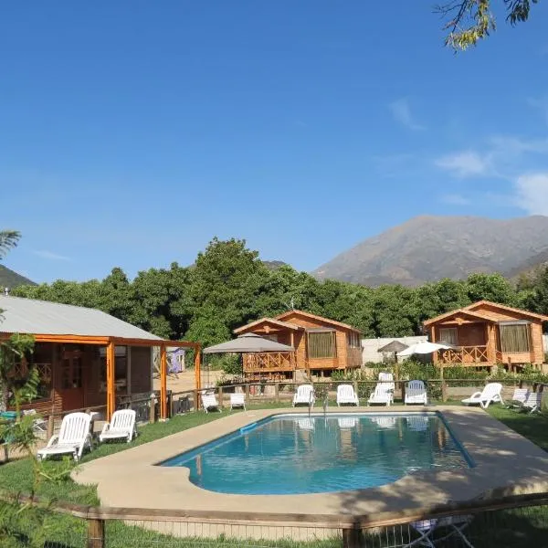 Cabañas Antilhue, hotel di El Maqui