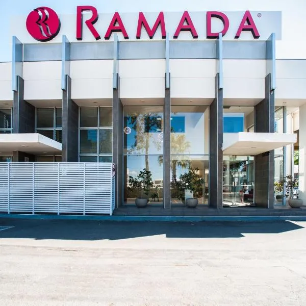 Ramada Hotel & Suites by Wyndham Cabramatta, hotel in Revesby