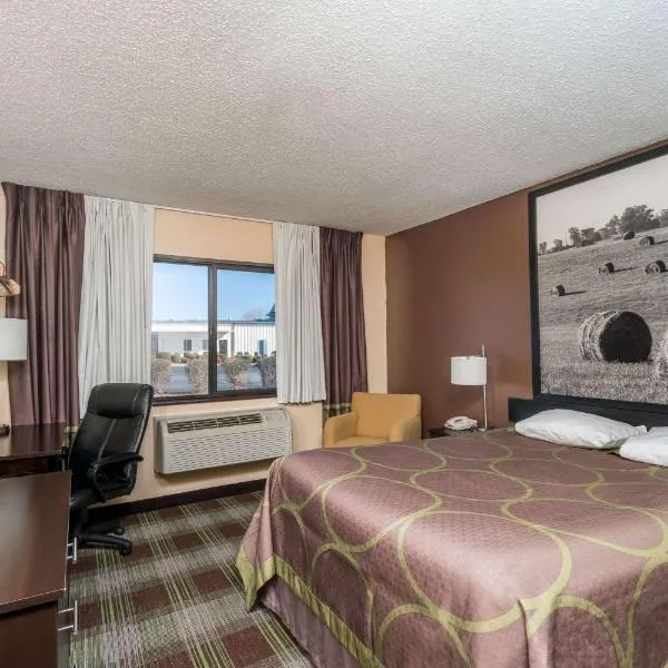 Super 8 by Wyndham Campbellsville KY, hotel in Campbellsville