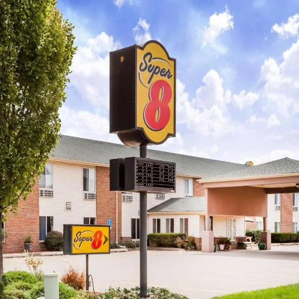 Super 8 by Wyndham Pekin/Peoria Area, viešbutis mieste Pekin Heights