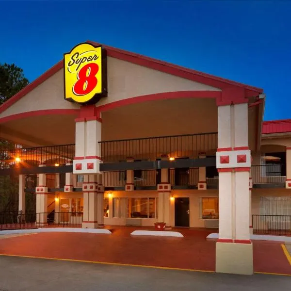 Super 8 by Wyndham College Park/Atlanta Airport West, hotel in Atlanta