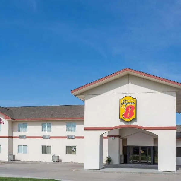 Super 8 by Wyndham Alma, hotel di Alma