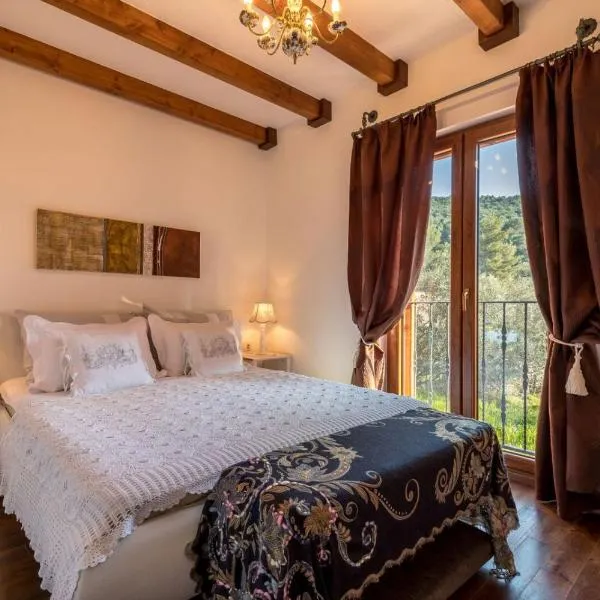 Apartments Villa San Antonio, hotel i Slatine