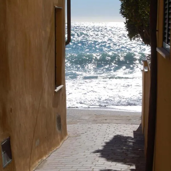 Hotel Arabesque, hotel v destinaci Varigotti