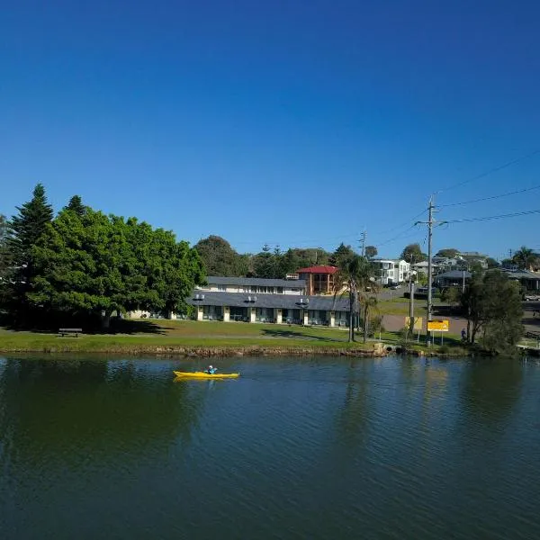 Hibiscus Lakeside Motel, hotel in Toukley