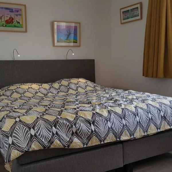 Quiet spacious room, hotel u Amsterdamu