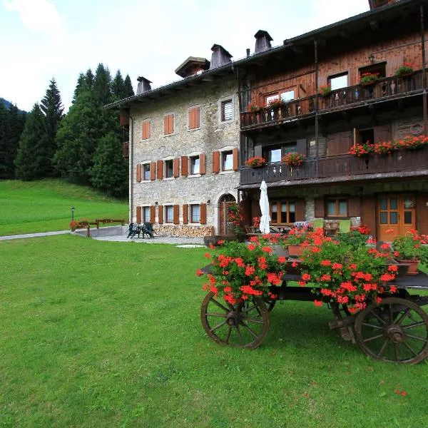 Haus Khlemele, hotel en Sauris