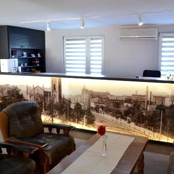 Hostel Malinowski City, hotel v destinaci Gliwice