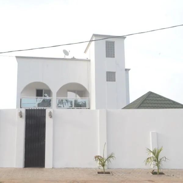 Drammeh's Villa, khách sạn ở Serekunda