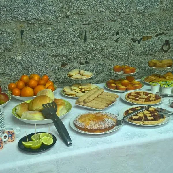 Fattoria Sos Astores, hotel in Fonni
