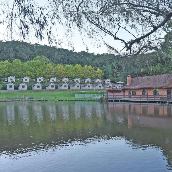 Pousada Parque das Pitangueiras، فندق في فلويس دا كونيا