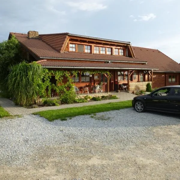 Restaurace Vráž, hotel v Trhových Svinech
