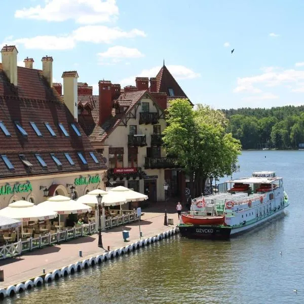 Apartamenty przy Promenadzie, hotell i Mikołajki