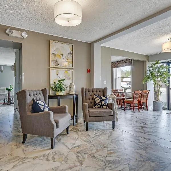 Blue Creek Inn, hotel v destinaci Waretown