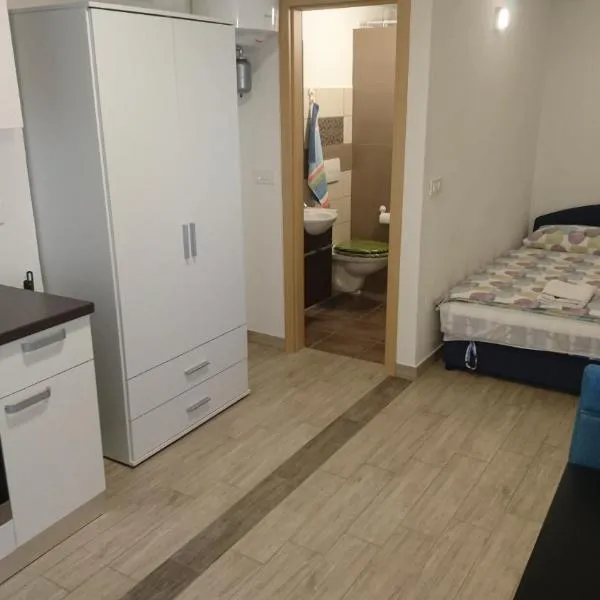 Apartment Grosek, hotell i Pobegi